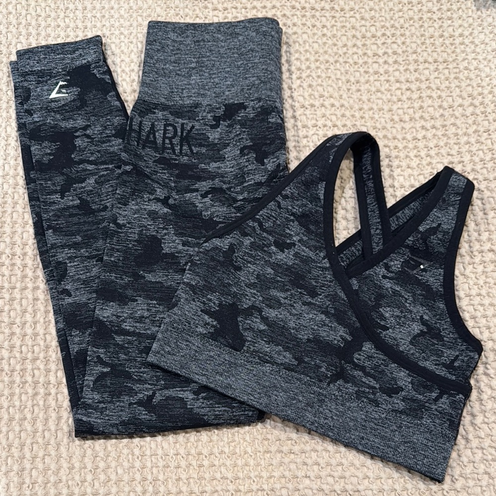 Gymshark Adapt Seamless Camo Legging and Sports Bra Set
